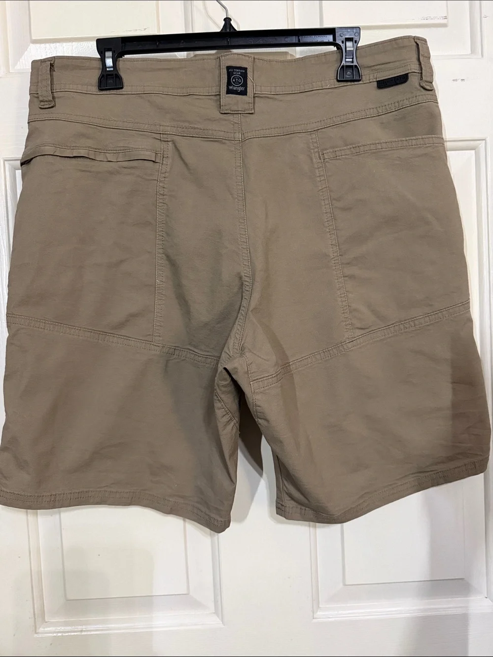 Wrangler Men's Tan Hybrid Utility Shorts